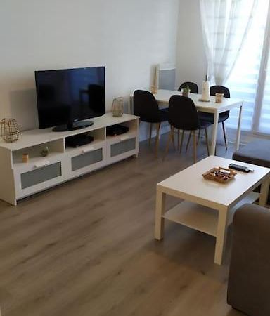 T2 De 42M² A Proximite De La Gare A 30Min De Paris Apartment Mantes-la-Jolie Exterior foto
